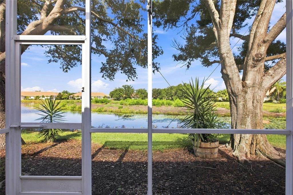 For Sale: $335,000 (2 beds, 2 baths, 1265 Square Feet)