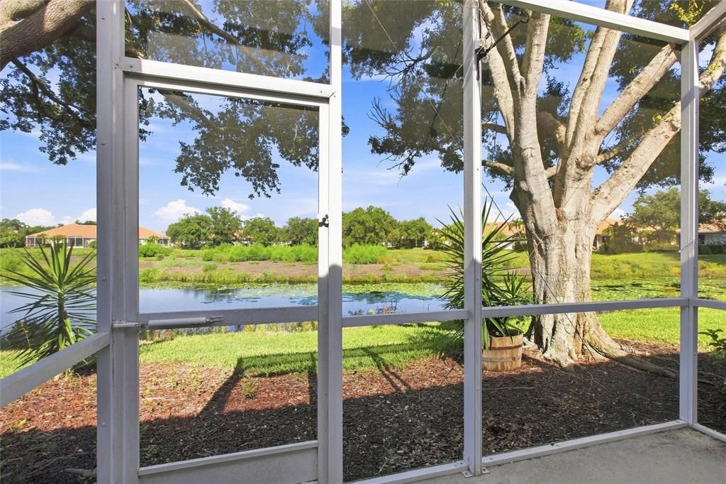 For Sale: $335,000 (2 beds, 2 baths, 1265 Square Feet)