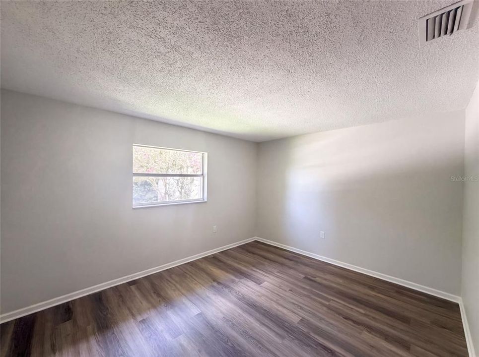 En Venta: $330,000 (3 camas, 2 baños, 1847 Pies cuadrados)