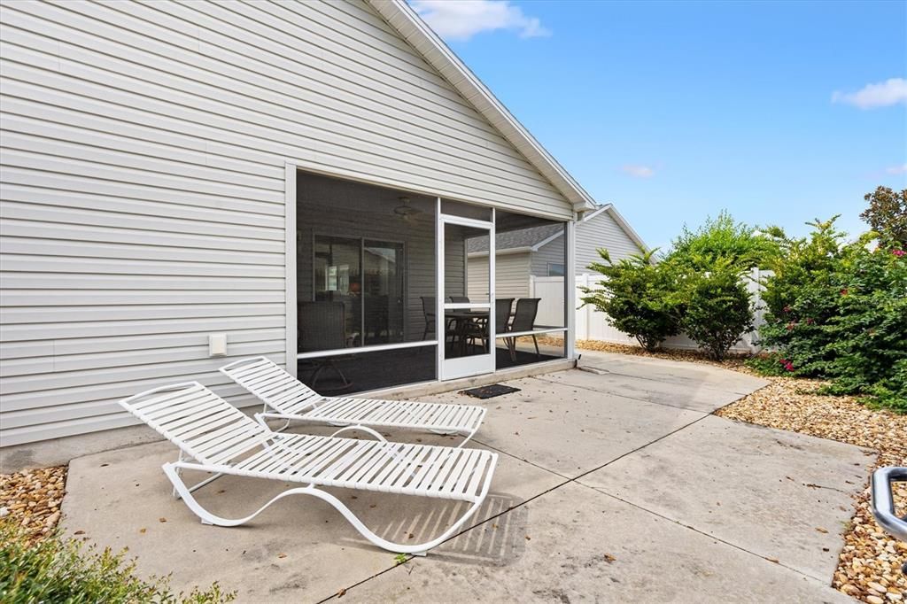For Sale: $349,000 (3 beds, 2 baths, 1397 Square Feet)