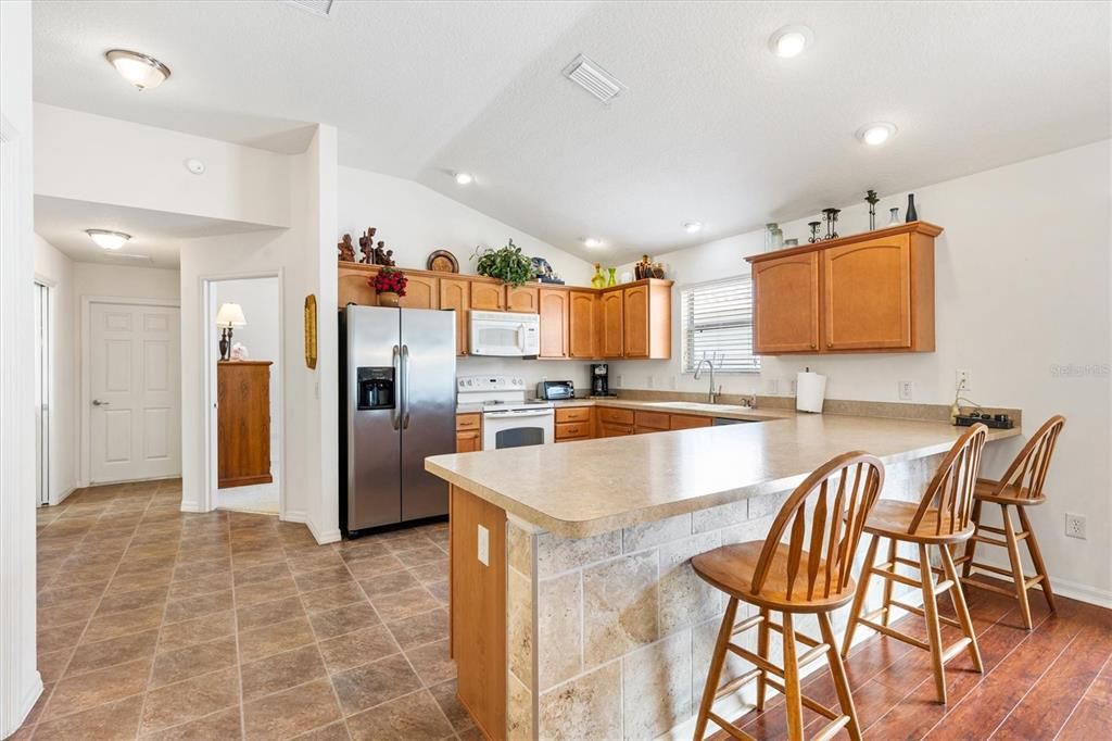 For Sale: $349,000 (3 beds, 2 baths, 1397 Square Feet)