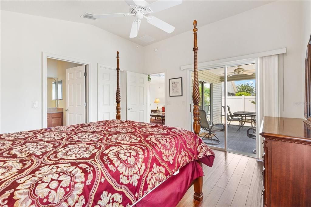 For Sale: $349,000 (3 beds, 2 baths, 1397 Square Feet)