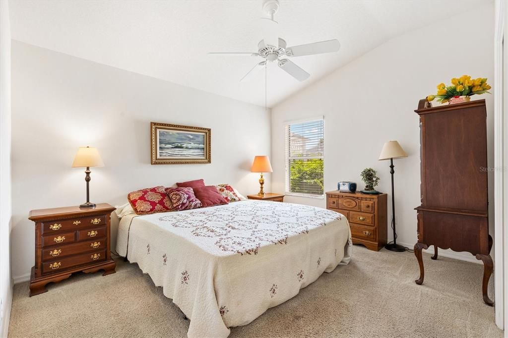 For Sale: $349,000 (3 beds, 2 baths, 1397 Square Feet)