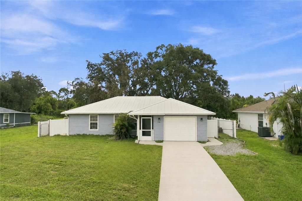 For Sale: $258,999 (3 beds, 2 baths, 1108 Square Feet)