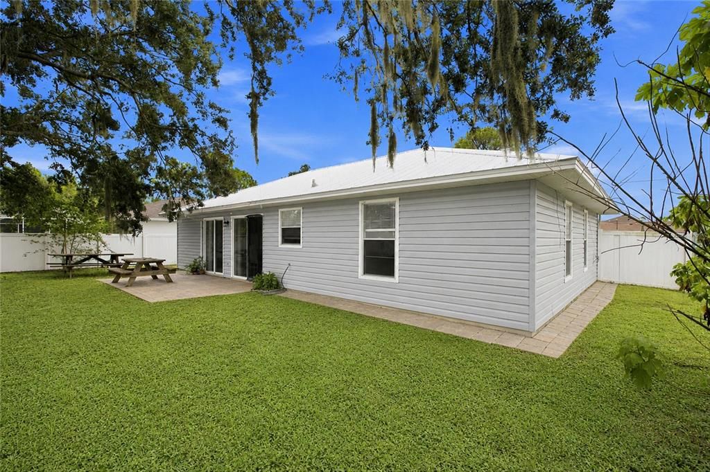 For Sale: $258,999 (3 beds, 2 baths, 1108 Square Feet)