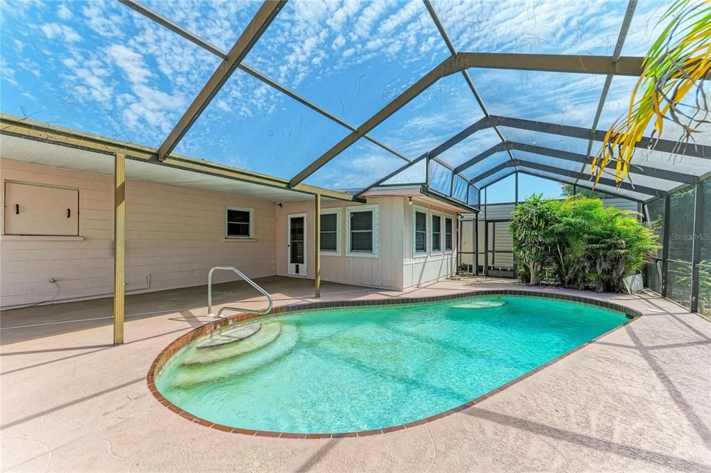 En Venta: $345,000 (2 camas, 2 baños, 1516 Pies cuadrados)
