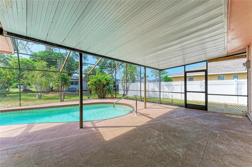 En Venta: $345,000 (2 camas, 2 baños, 1516 Pies cuadrados)