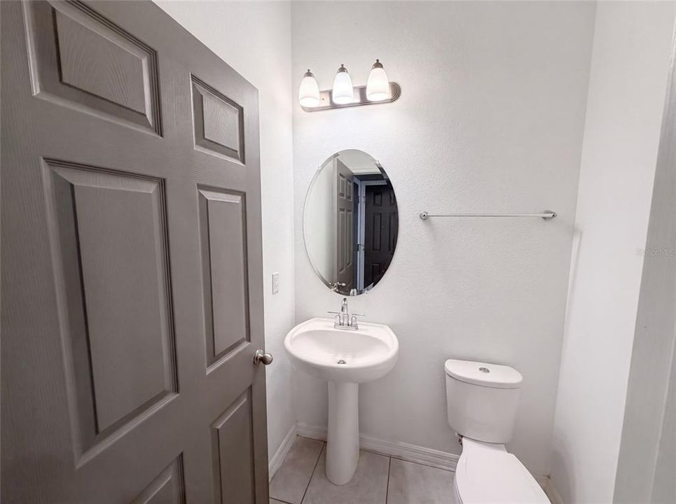 En Venta: $428,000 (4 camas, 2 baños, 2060 Pies cuadrados)