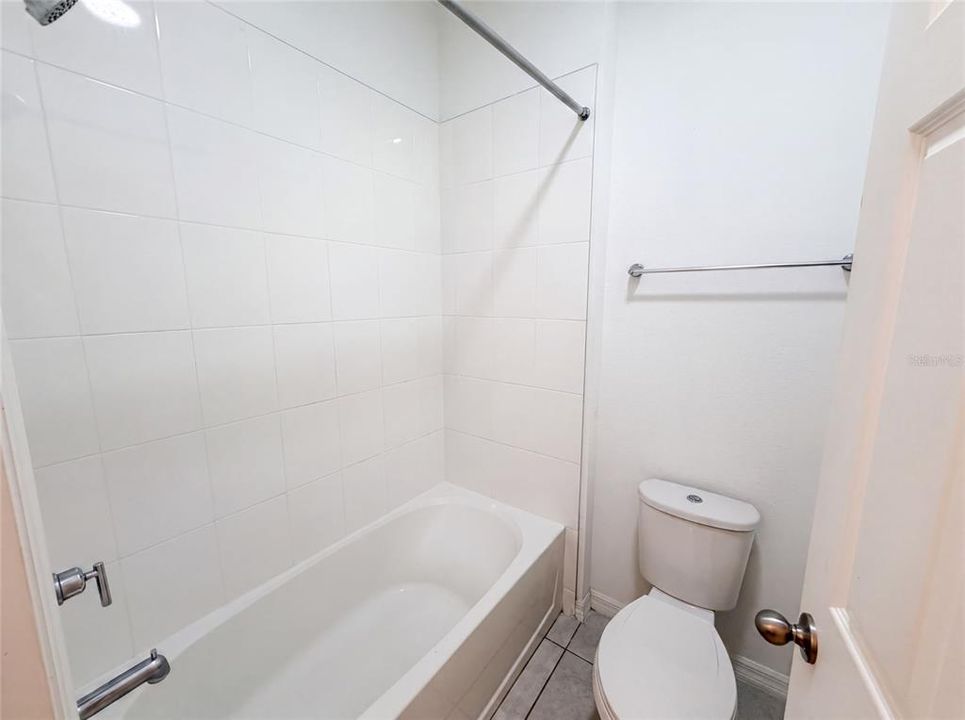 En Venta: $428,000 (4 camas, 2 baños, 2060 Pies cuadrados)