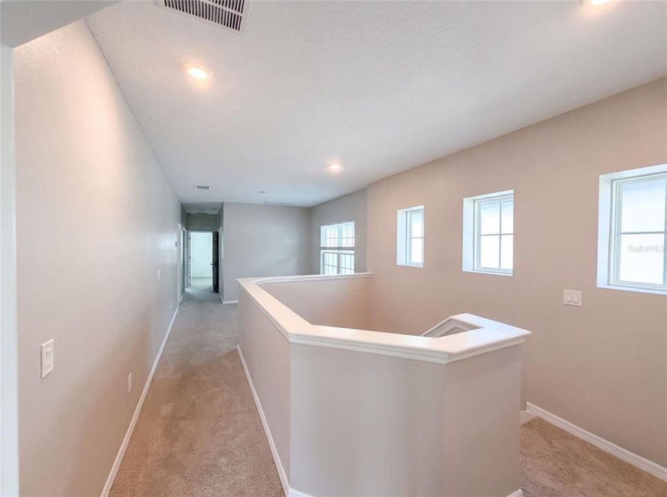En Venta: $428,000 (4 camas, 2 baños, 2060 Pies cuadrados)