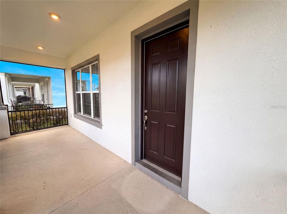 En Venta: $428,000 (4 camas, 2 baños, 2060 Pies cuadrados)