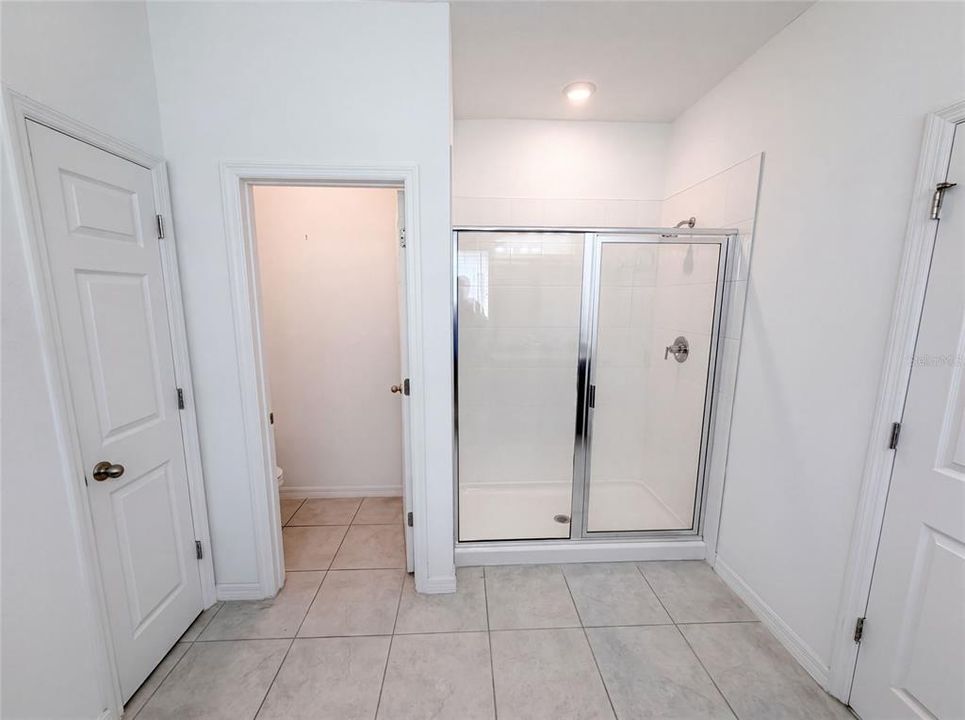 En Venta: $428,000 (4 camas, 2 baños, 2060 Pies cuadrados)