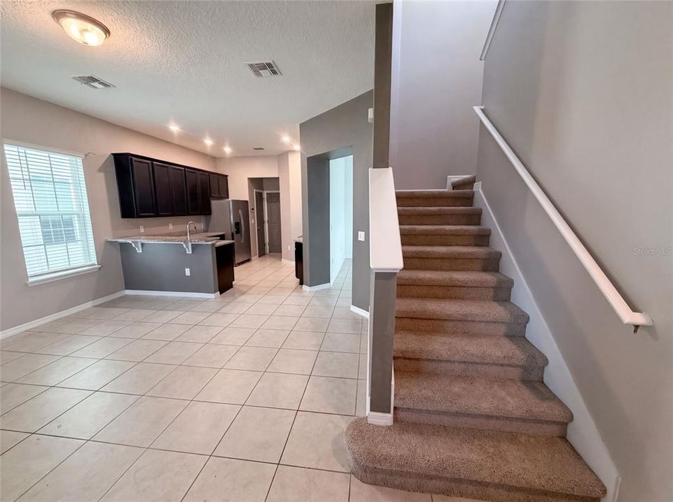En Venta: $428,000 (4 camas, 2 baños, 2060 Pies cuadrados)
