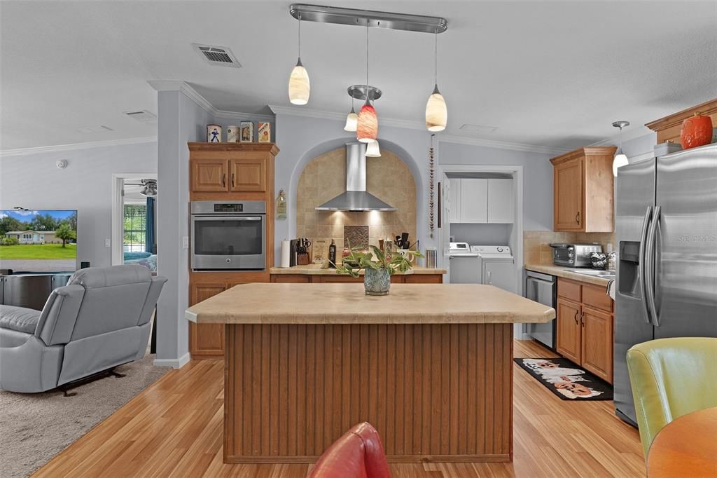For Sale: $225,000 (3 beds, 2 baths, 1949 Square Feet)