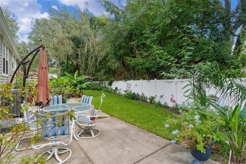 For Sale: $225,000 (3 beds, 2 baths, 1949 Square Feet)