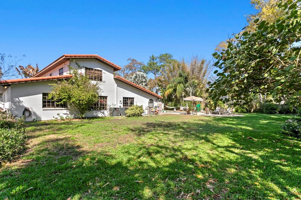 For Sale: $780,000 (4 beds, 3 baths, 2063 Square Feet)