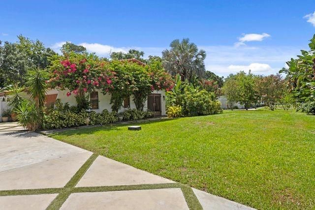For Sale: $780,000 (4 beds, 3 baths, 2063 Square Feet)