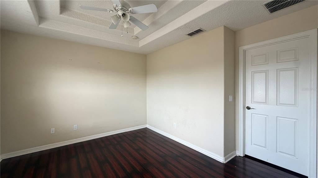For Sale: $389,976 (4 beds, 3 baths, 1970 Square Feet)