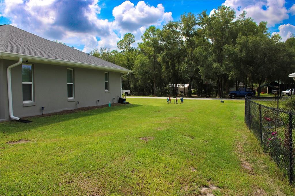 For Sale: $389,900 (3 beds, 2 baths, 1683 Square Feet)