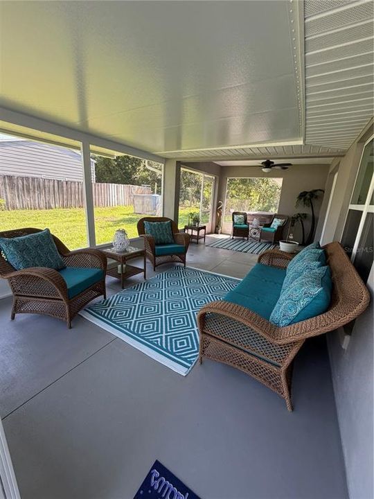 For Sale: $389,900 (3 beds, 2 baths, 1683 Square Feet)