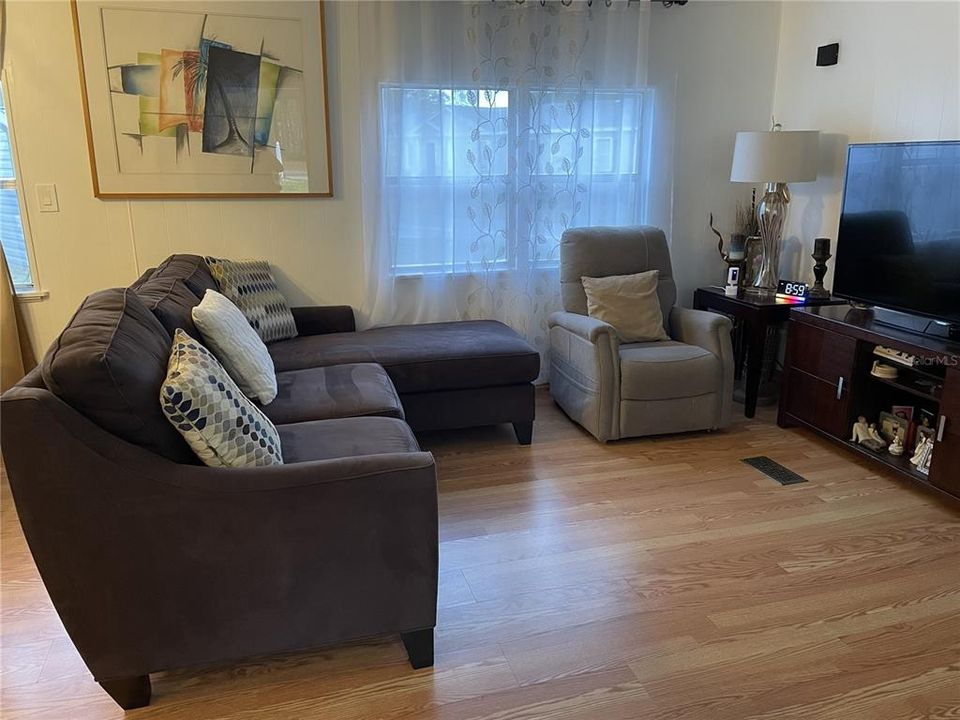 En Venta: $127,000 (2 camas, 2 baños, 840 Pies cuadrados)