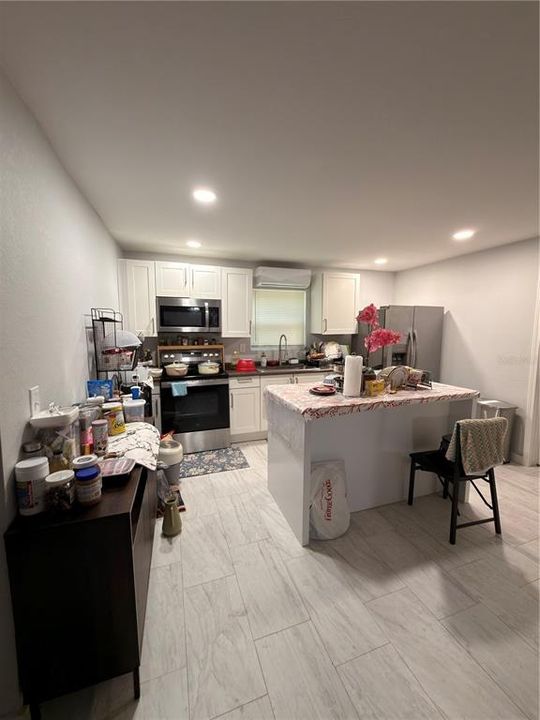 For Sale: $199,000 (3 beds, 1 baths, 1060 Square Feet)
