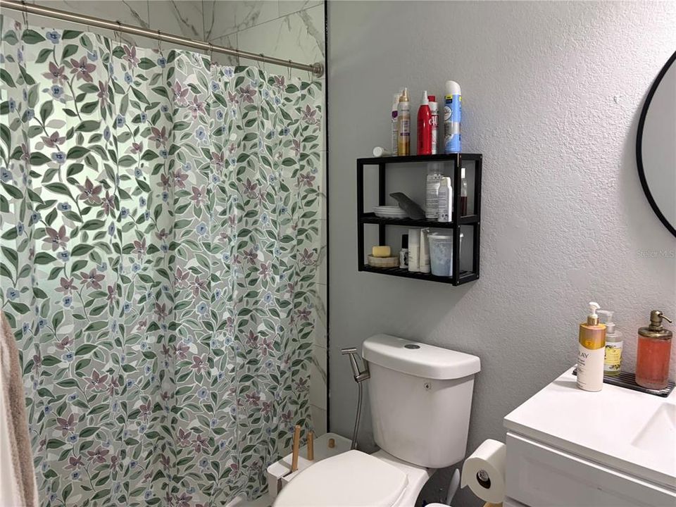 For Sale: $199,000 (3 beds, 1 baths, 1060 Square Feet)