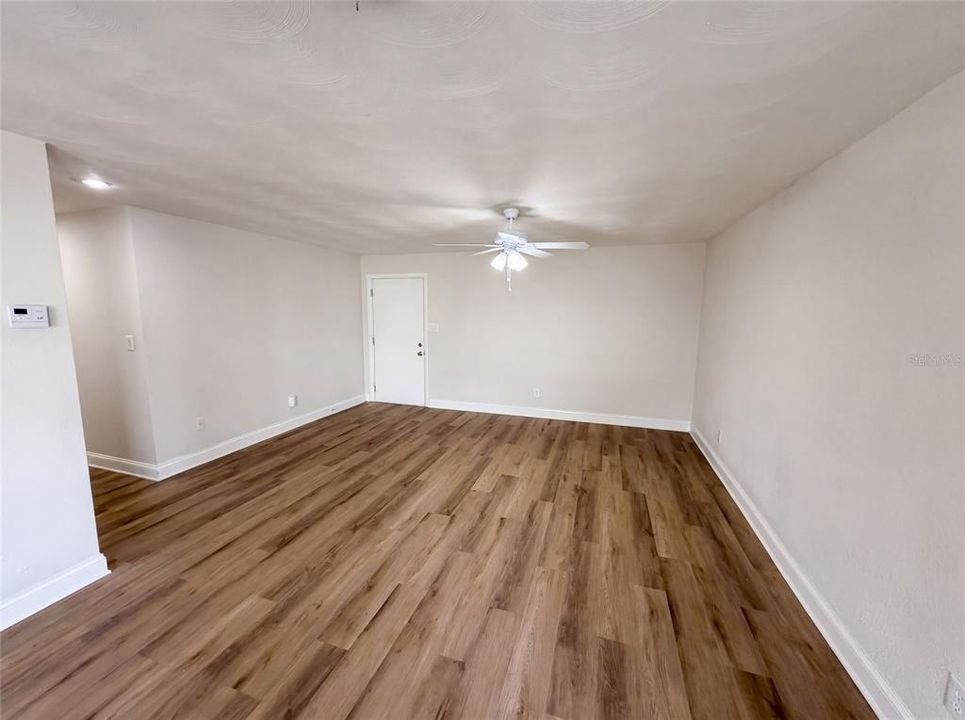 For Sale: $315,000 (3 beds, 2 baths, 1512 Square Feet)