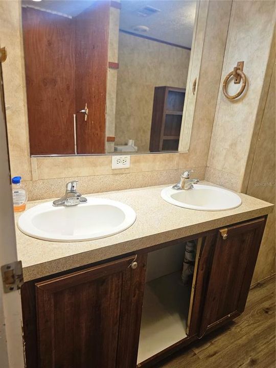En Venta: $205,000 (3 camas, 2 baños, 1196 Pies cuadrados)