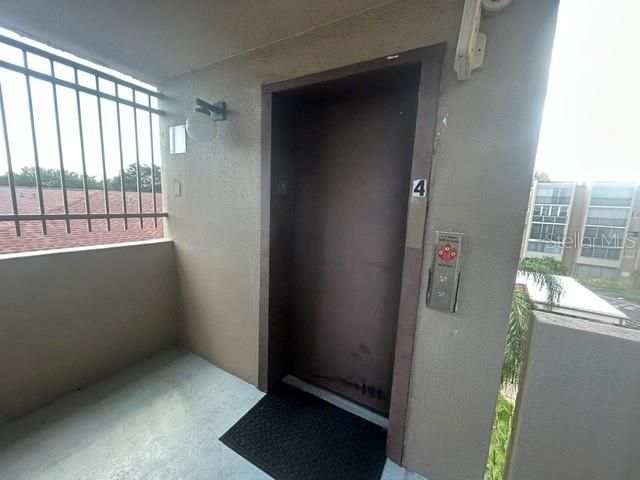 For Rent: $1,500 (2 beds, 1 baths, 865 Square Feet)
