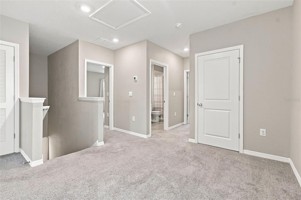 На продажу: $469,990 (4 спален, 2 ванн, 2260 Квадратных фут)