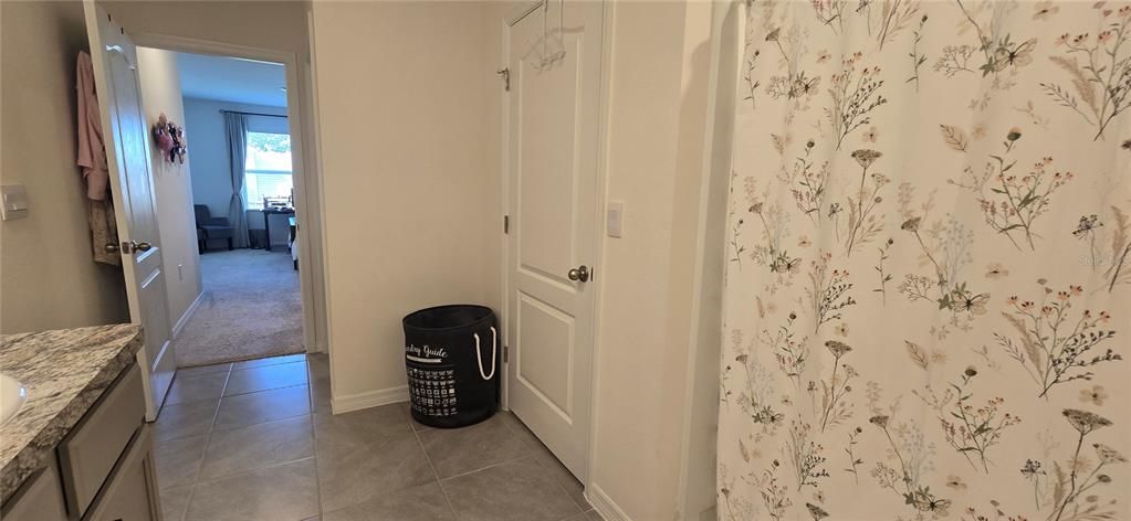 В аренду: $2,300 (3 спален, 2 ванн, 1725 Квадратных фут)