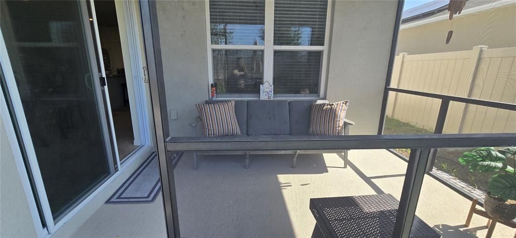 В аренду: $2,300 (3 спален, 2 ванн, 1725 Квадратных фут)