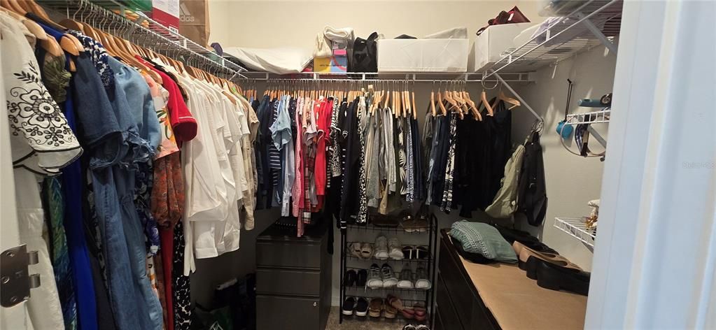 В аренду: $2,300 (3 спален, 2 ванн, 1725 Квадратных фут)
