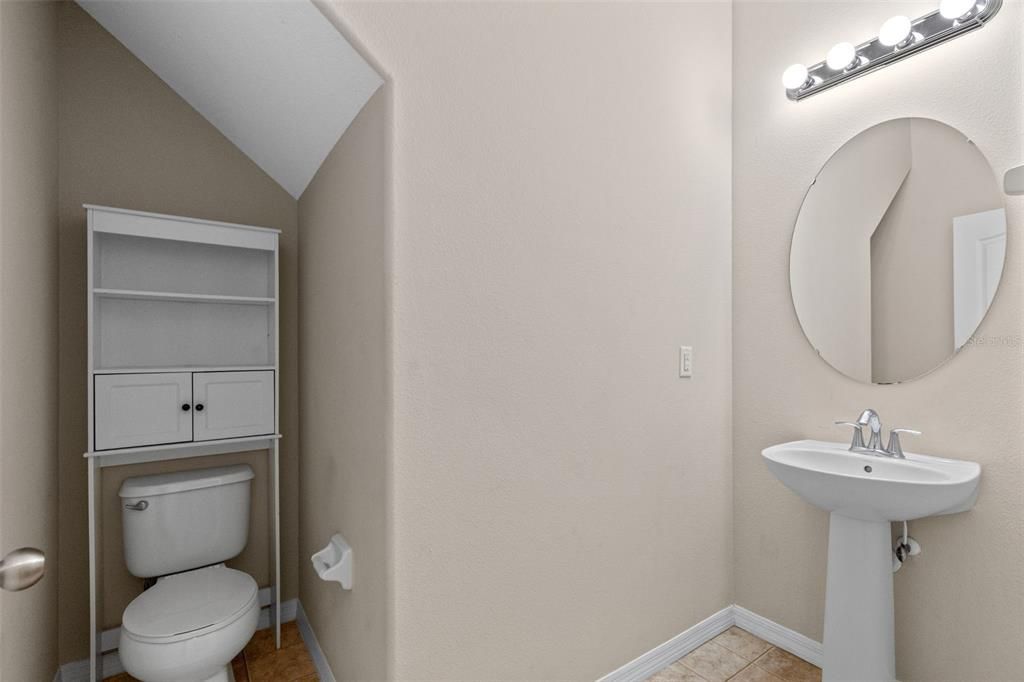На продажу: $369,500 (3 спален, 2 ванн, 1650 Квадратных фут)