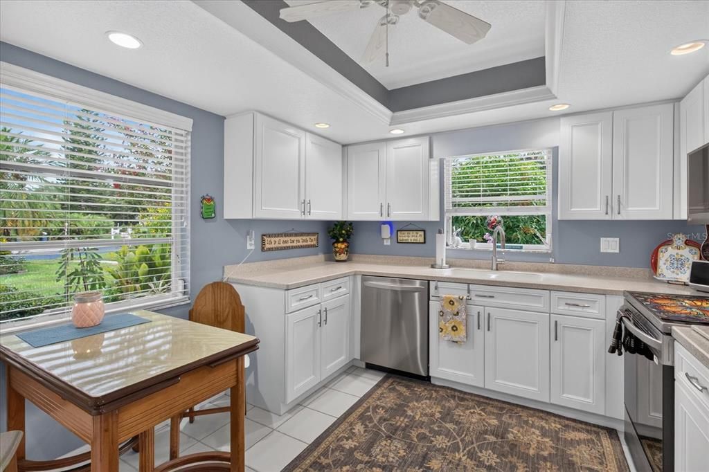 For Sale: $335,000 (2 beds, 2 baths, 1439 Square Feet)