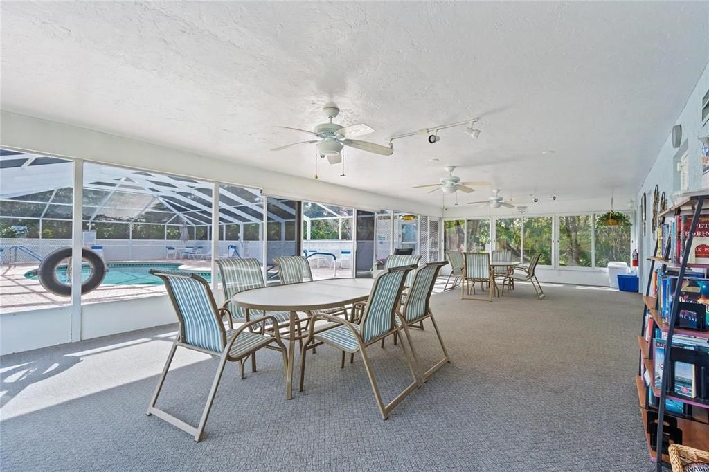 For Sale: $335,000 (2 beds, 2 baths, 1439 Square Feet)