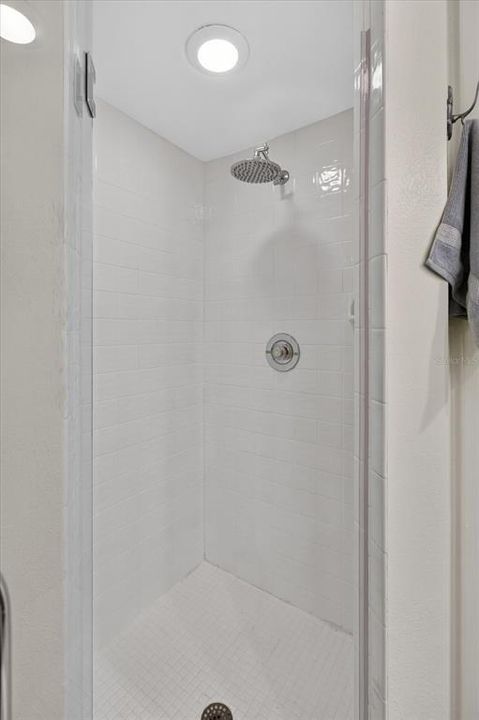 For Sale: $335,000 (2 beds, 2 baths, 1439 Square Feet)