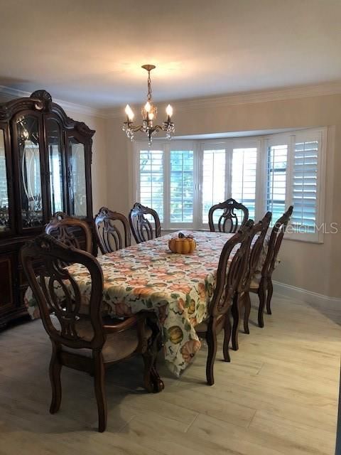 For Rent: $3,295 (3 beds, 2 baths, 1864 Square Feet)