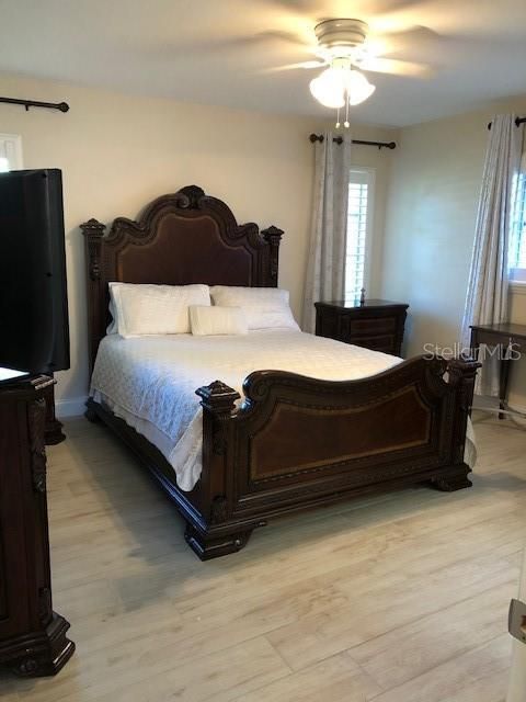 For Rent: $3,295 (3 beds, 2 baths, 1864 Square Feet)