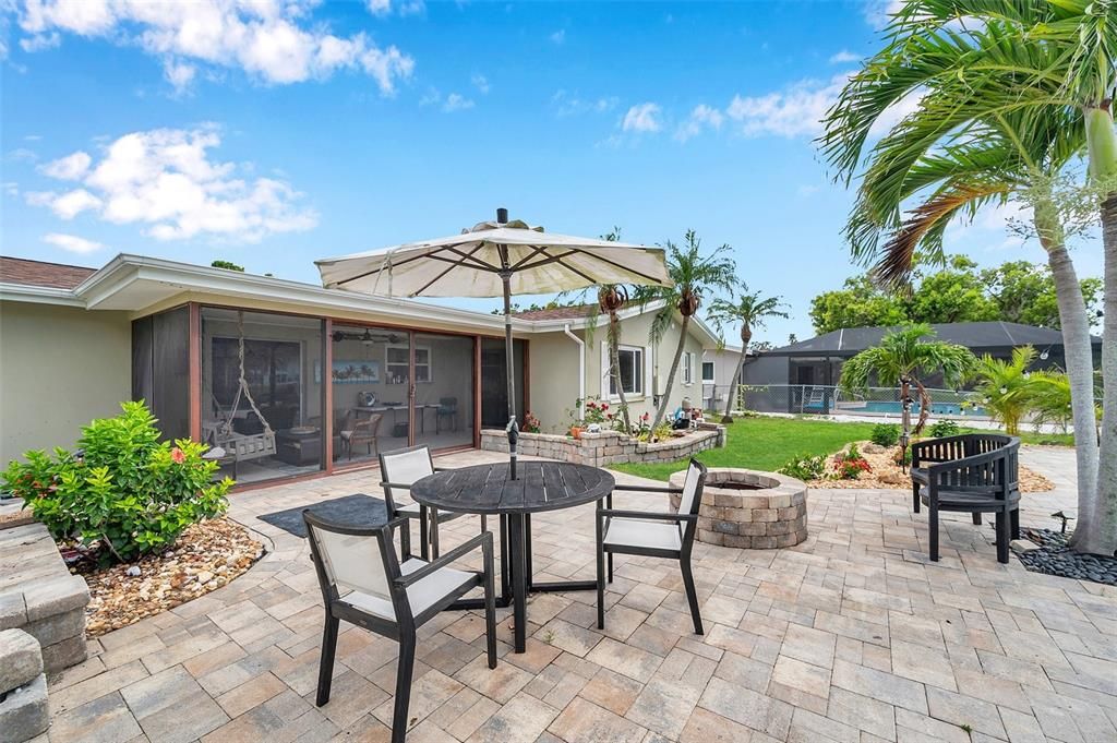 For Rent: $5,500 (2 beds, 2 baths, 1445 Square Feet)