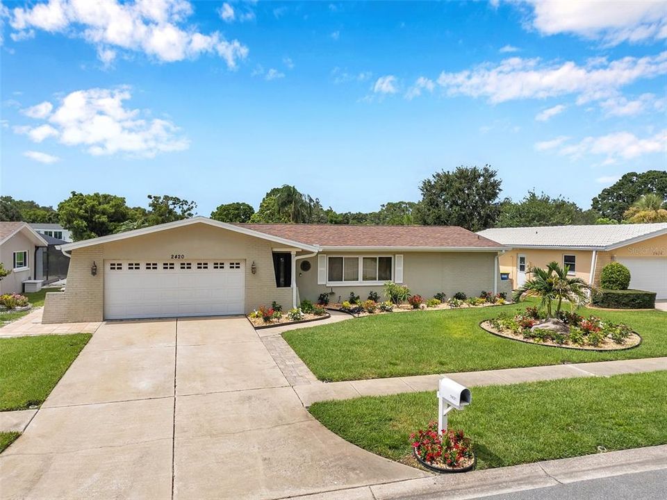 For Rent: $5,500 (2 beds, 2 baths, 1445 Square Feet)