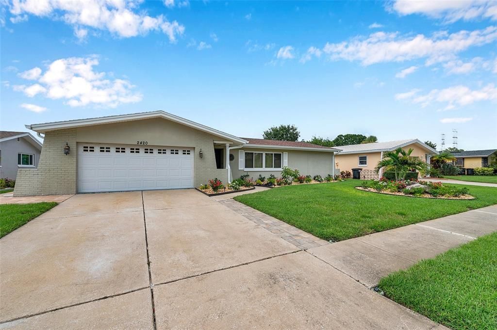 For Rent: $5,500 (2 beds, 2 baths, 1445 Square Feet)