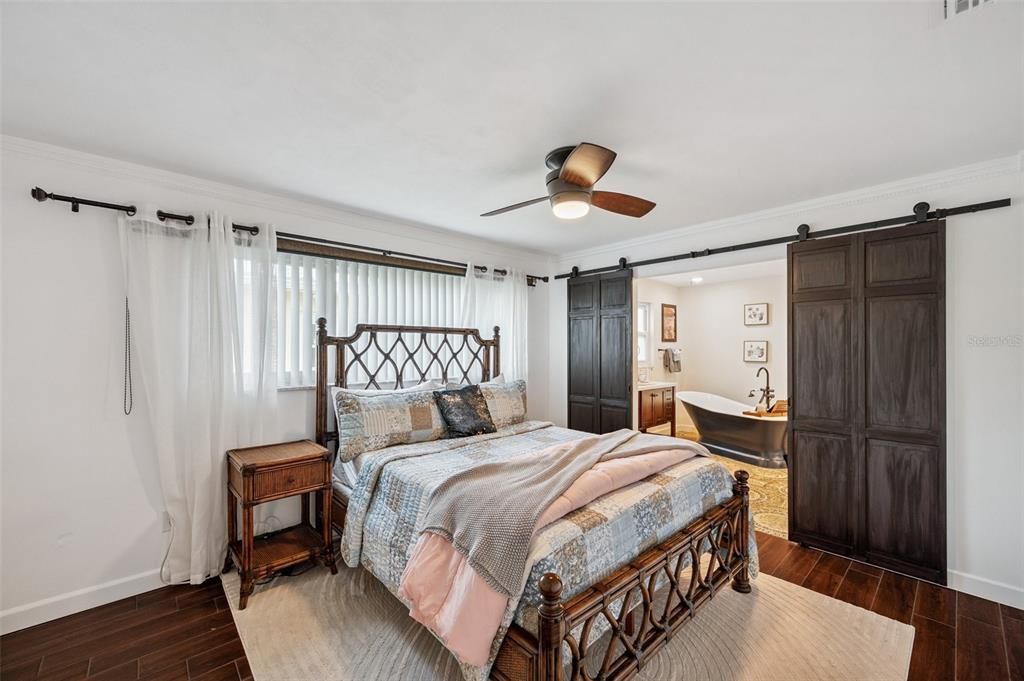 For Rent: $5,500 (2 beds, 2 baths, 1445 Square Feet)
