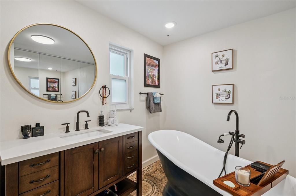 For Rent: $5,500 (2 beds, 2 baths, 1445 Square Feet)