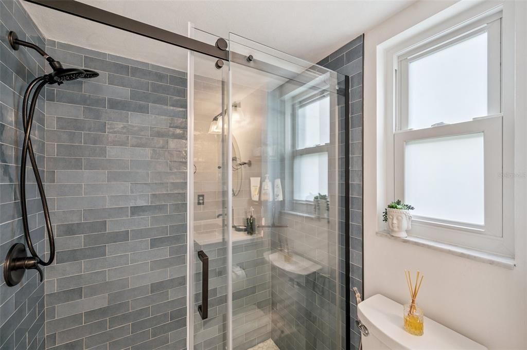 For Rent: $5,500 (2 beds, 2 baths, 1445 Square Feet)
