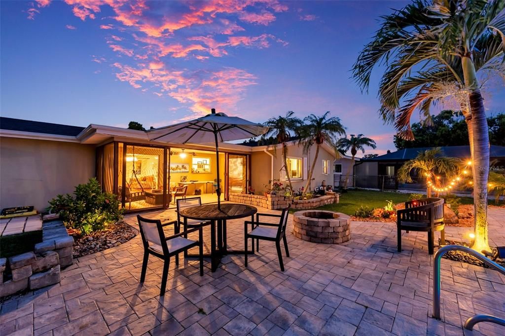 For Rent: $5,500 (2 beds, 2 baths, 1445 Square Feet)