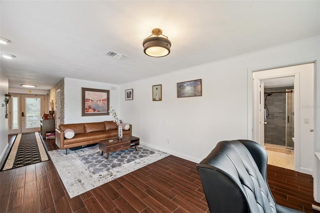 For Rent: $5,500 (2 beds, 2 baths, 1445 Square Feet)