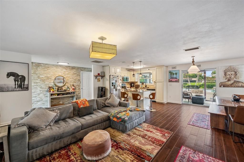 For Rent: $5,500 (2 beds, 2 baths, 1445 Square Feet)