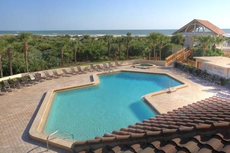 For Sale: $549,900 (1 beds, 1 baths, 922 Square Feet)
